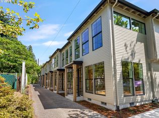 3003 NE Ainsworth St #1, Portland, OR 97211