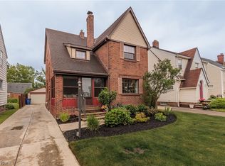 15517 Fernway Ave, Cleveland, OH 44111