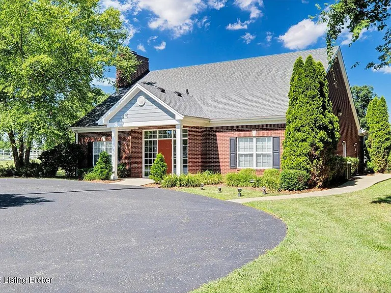 6403 Shelton Cir #102 — Photo 31