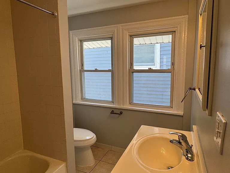 4 N Hillside Ave #AVE — Photo 20