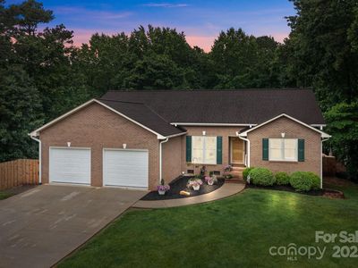 144 Sea Trail Dr, Mooresville, NC, 28117