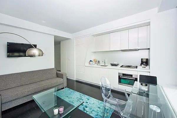 Rented by Compass | media 3