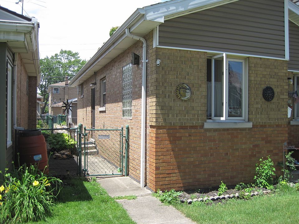 2nd image of 3726 Euclid Ave