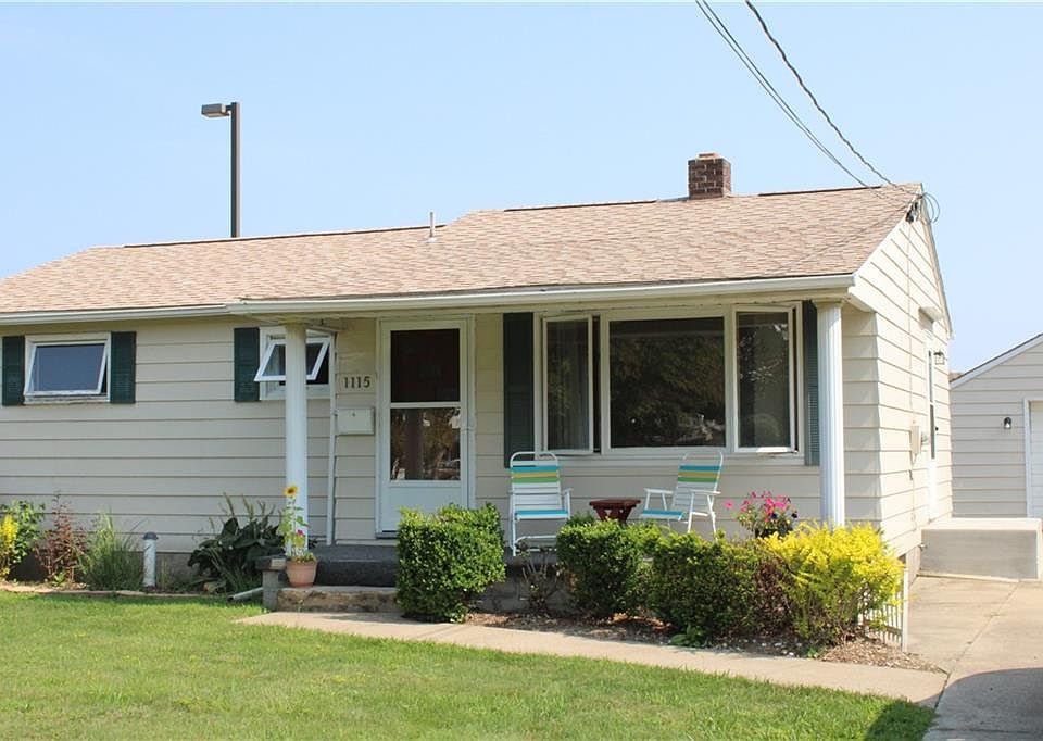 1st image of 1115 Lake St