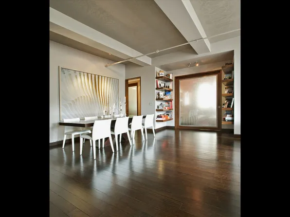 205 West 19th Street image 1 of 7