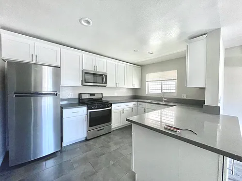 1100 Exposition Blvd Photo 1