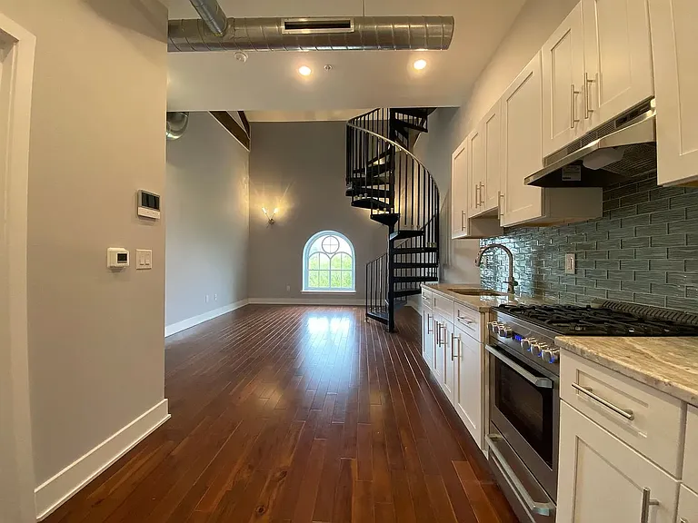 1027 S 4th St #31 — Photo 4