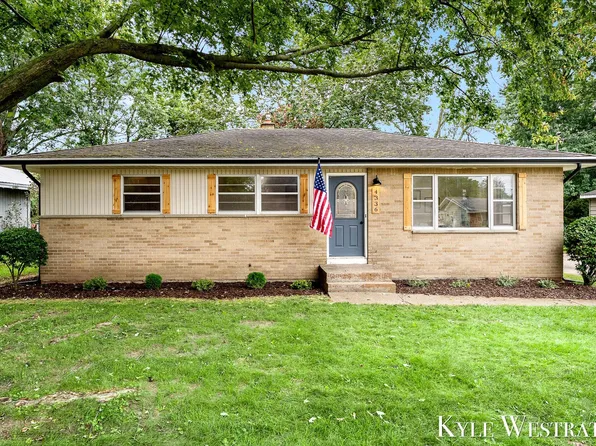 4336 42nd St SW, Grandville, MI 49418