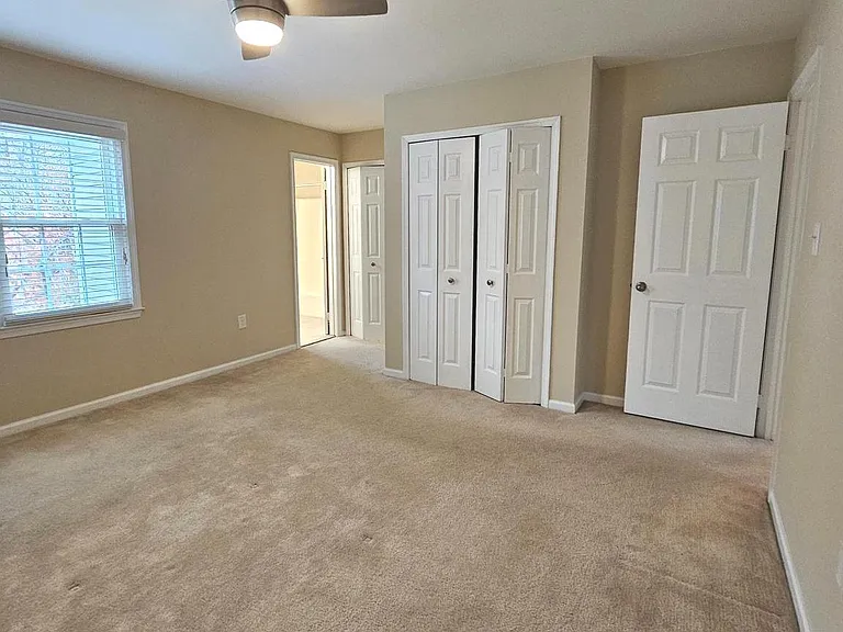 6413 Four Oaks Ln — Photo 19