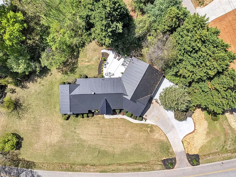 405 Playground Rd — Photo 35