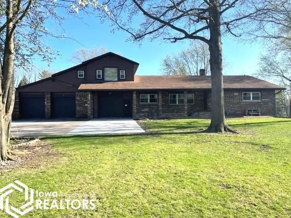 1922 Greenwood Dr, Ottumwa, IA 52501