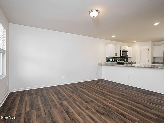 3rd image of 3411 Woodwind Court