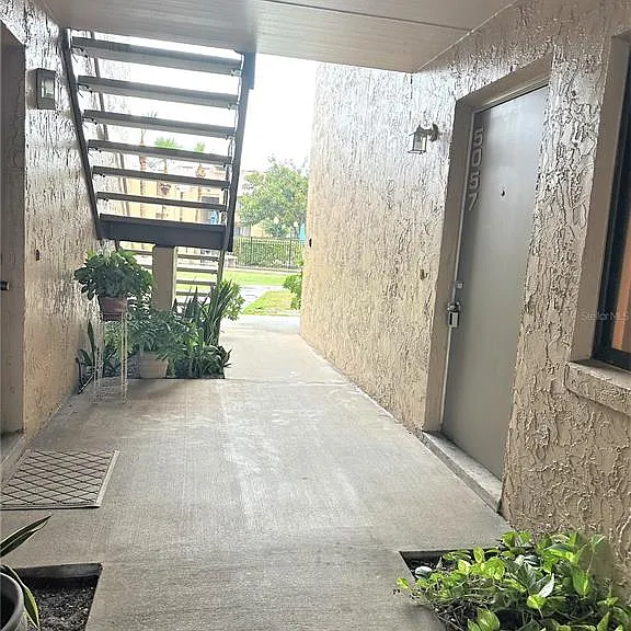 5057 Vineland Rd #5057 — Photo 31