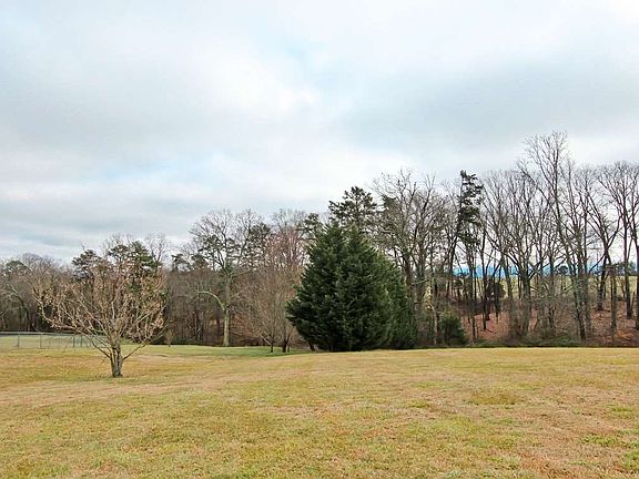 2nd image of 1022 Historic Hills Dr