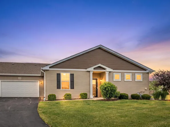 1116 Crestview Ln, Hampshire, IL 60140
