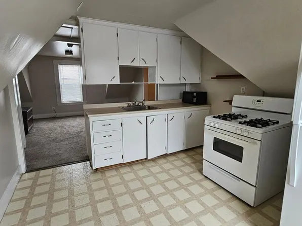 260 Laurel St, Manchester, NH