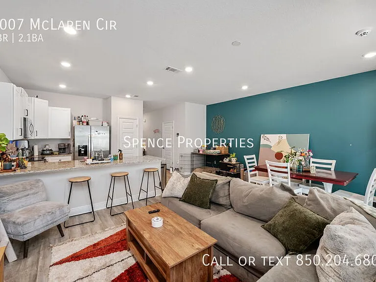 1007 McLaren Cir — Photo 11