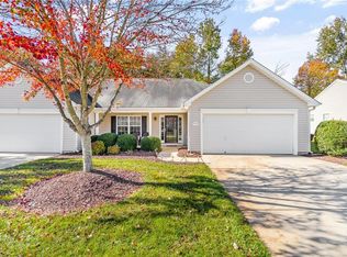 3008 Desmond Woods Dr, Greensboro, NC 27405