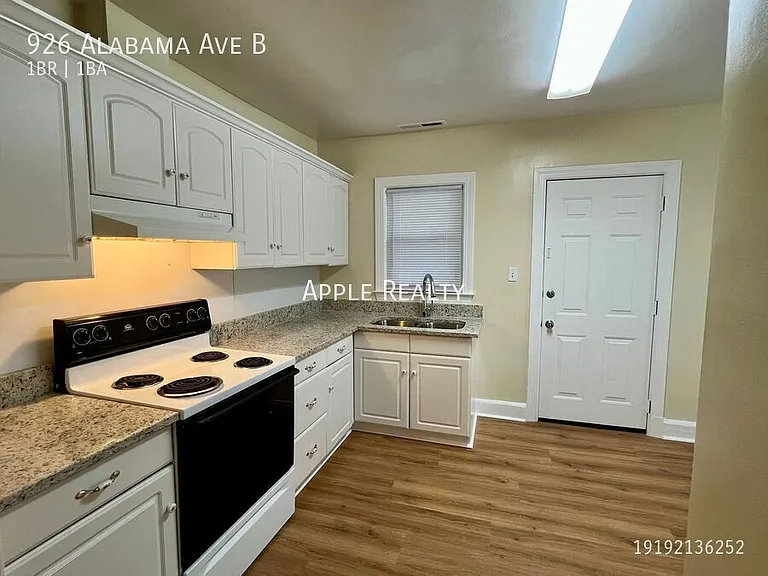 926 Alabama Ave #B — Photo 3