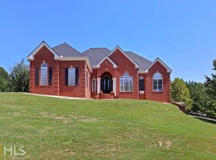 77 Howell Rd, White, GA 30184