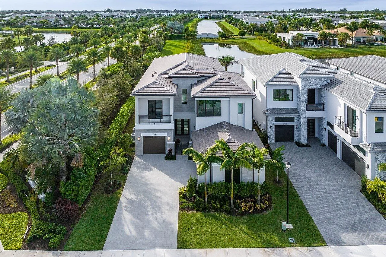 5 bed, 6.5 bath, 5170 sqft, $22,000 — Photo 4