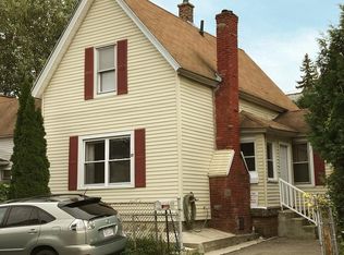 17 Lawrence St, Worcester, MA 01610