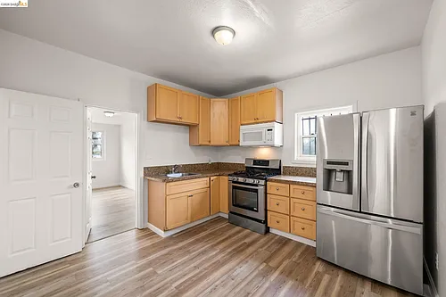 400 Bissell Ave Photo 1