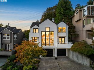 344 S Texas St, Portland, OR 97219