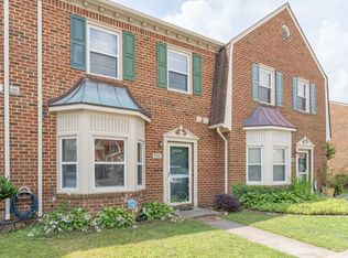 733 Creekside Cres, Chesapeake, VA 23320
