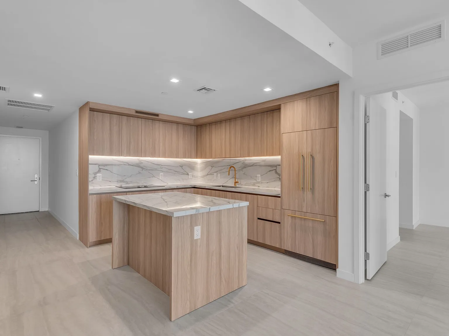 3 bed, 1524 sqft, $14,000 — Photo 2