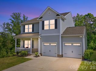 133 Parkmont Dr, Troutman, NC 28166
