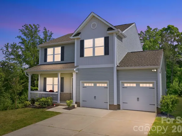 133 Parkmont Dr, Troutman, NC 28166