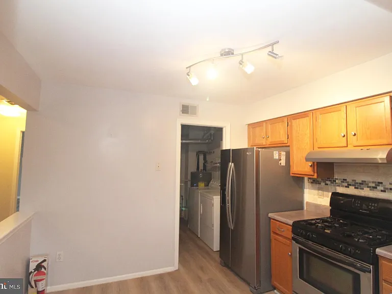 262 Andover Pl — Photo 8
