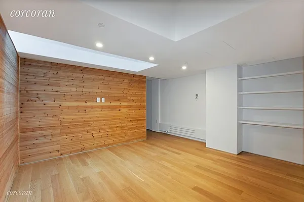 Rented by Corcoran | media 43