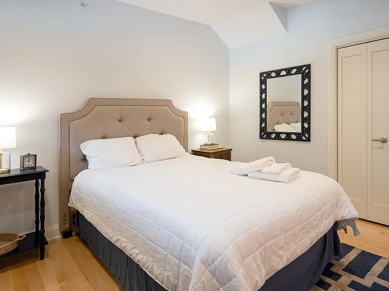 917 W Savidge St #27 — Photo 33