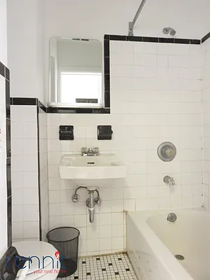 Rented by Rennit Inc. | media 8