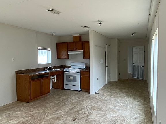 3rd image of 204 Huntington Ave Lot 16