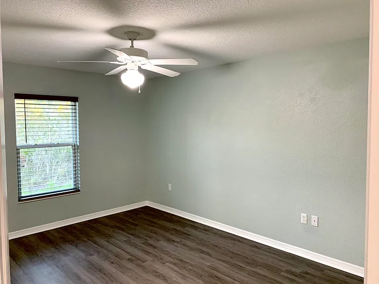 4501 Talbot St — Photo 9