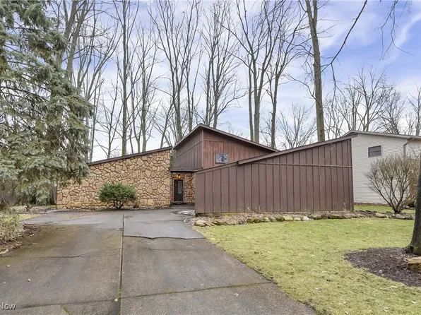 6515 O'Henry Cir, North Ridgeville, OH 44039