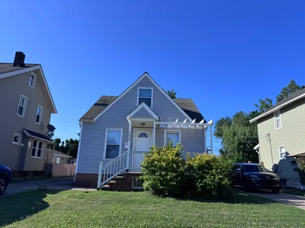 4429 Maplecrest Ave, Parma, OH 44134