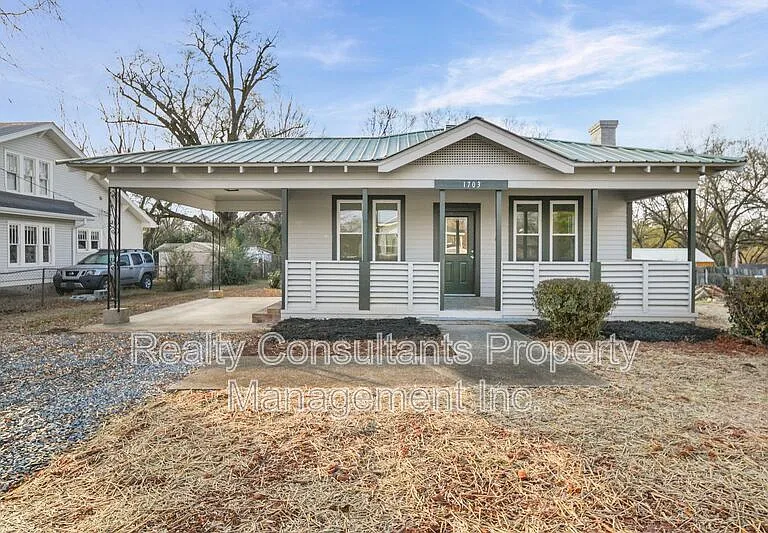 1703 Lowder St — Photo 2