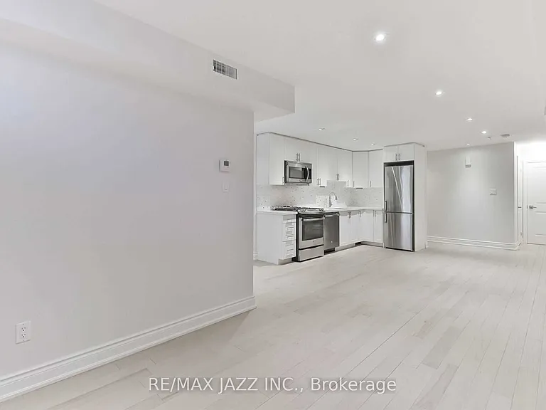 1303 Bayview Ave #103 — Photo 14