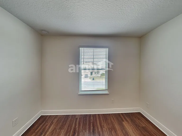 1099 Sky Lakes Dr — Photo 29