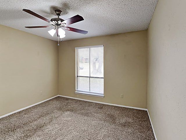 1st image of 428 Newcastle Dr