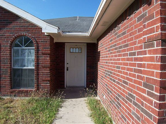 3rd image of 3209 Audrey Ln