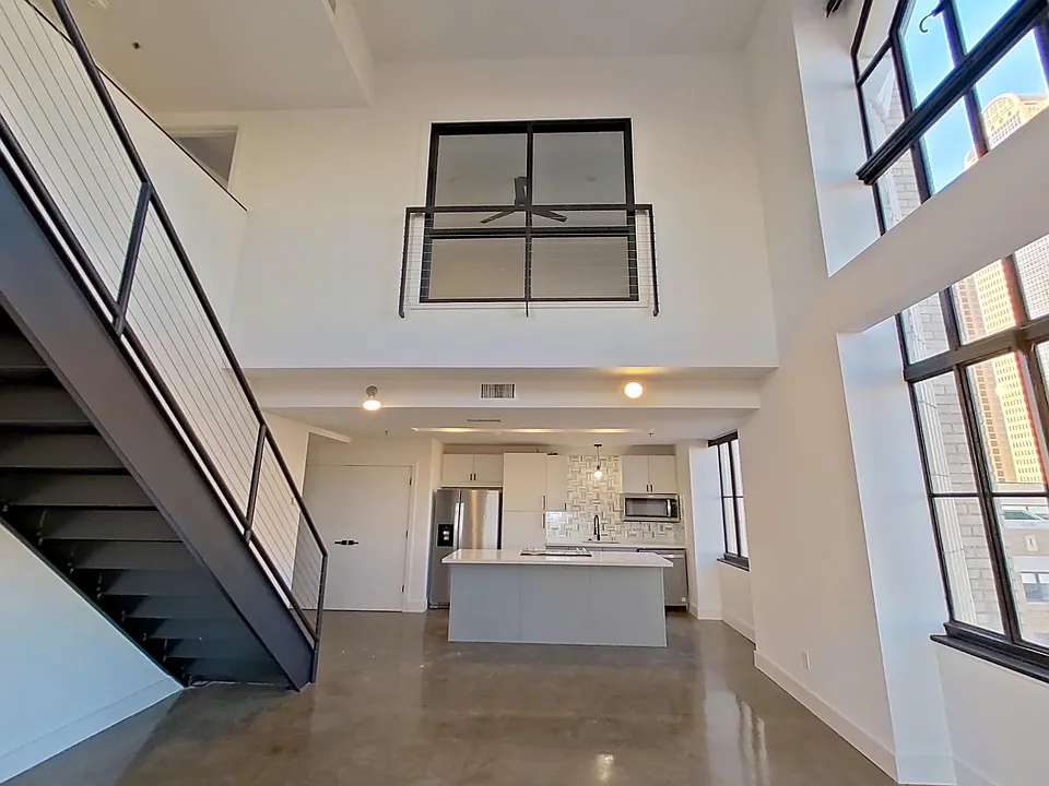 Dallas Power and Light Lofts