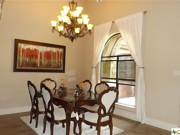 3rd image of 101 Cypress Ct