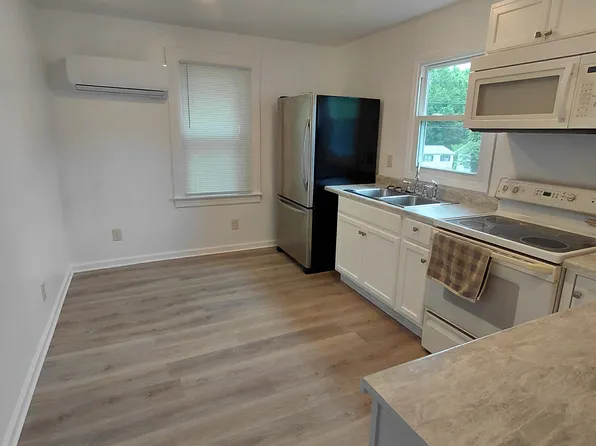 1071 Mountain Hill Rd, Ringgold, VA 24586