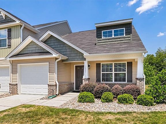 5th image of 3887 Copperfield Ct