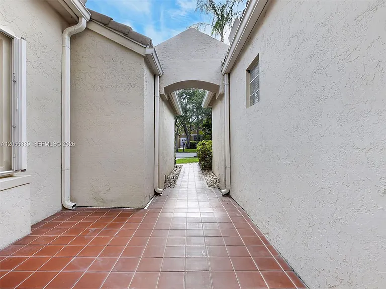 1520 Seabay Rd — Photo 19